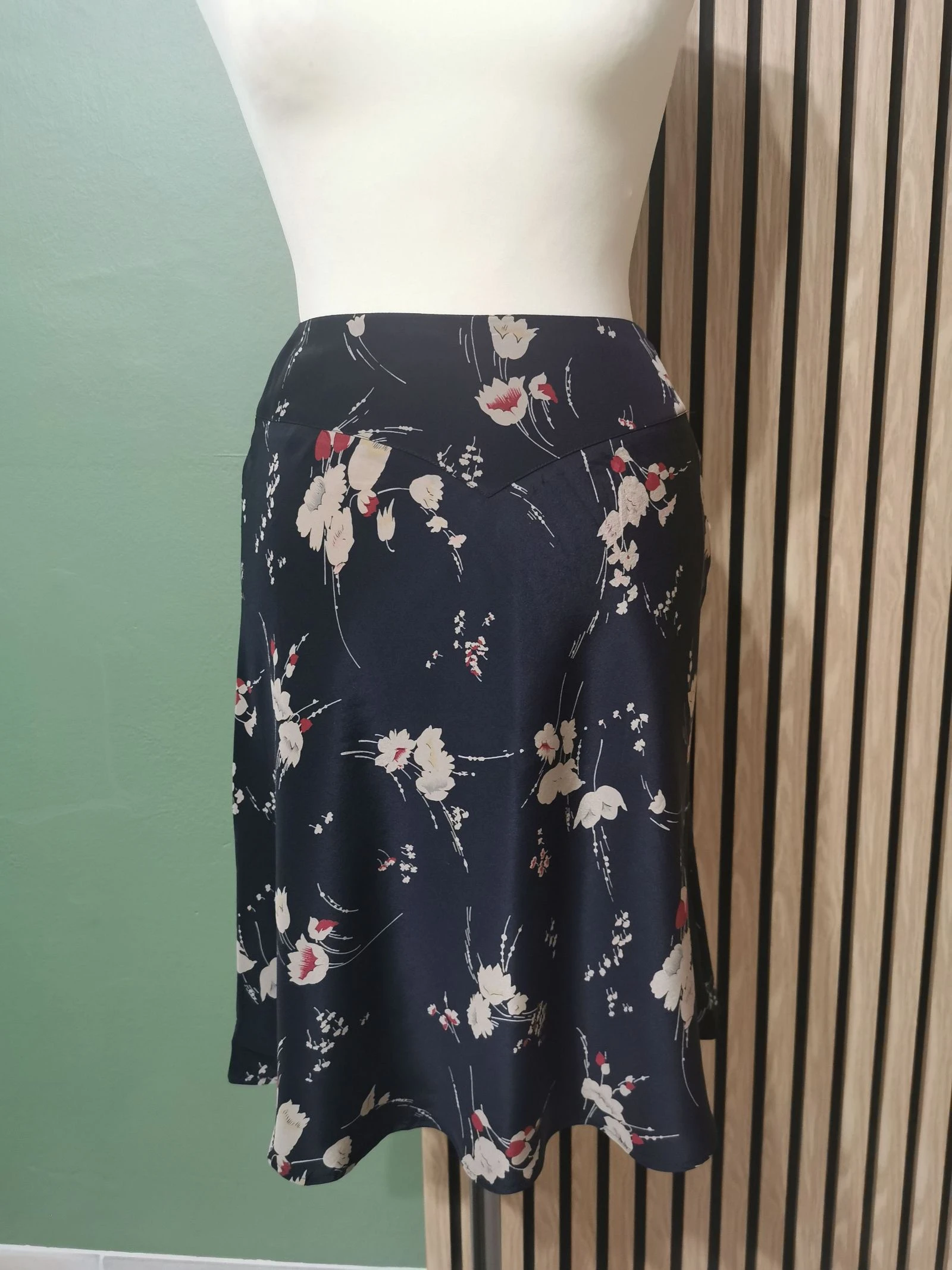 Jupe Cacharel 100% soie T36